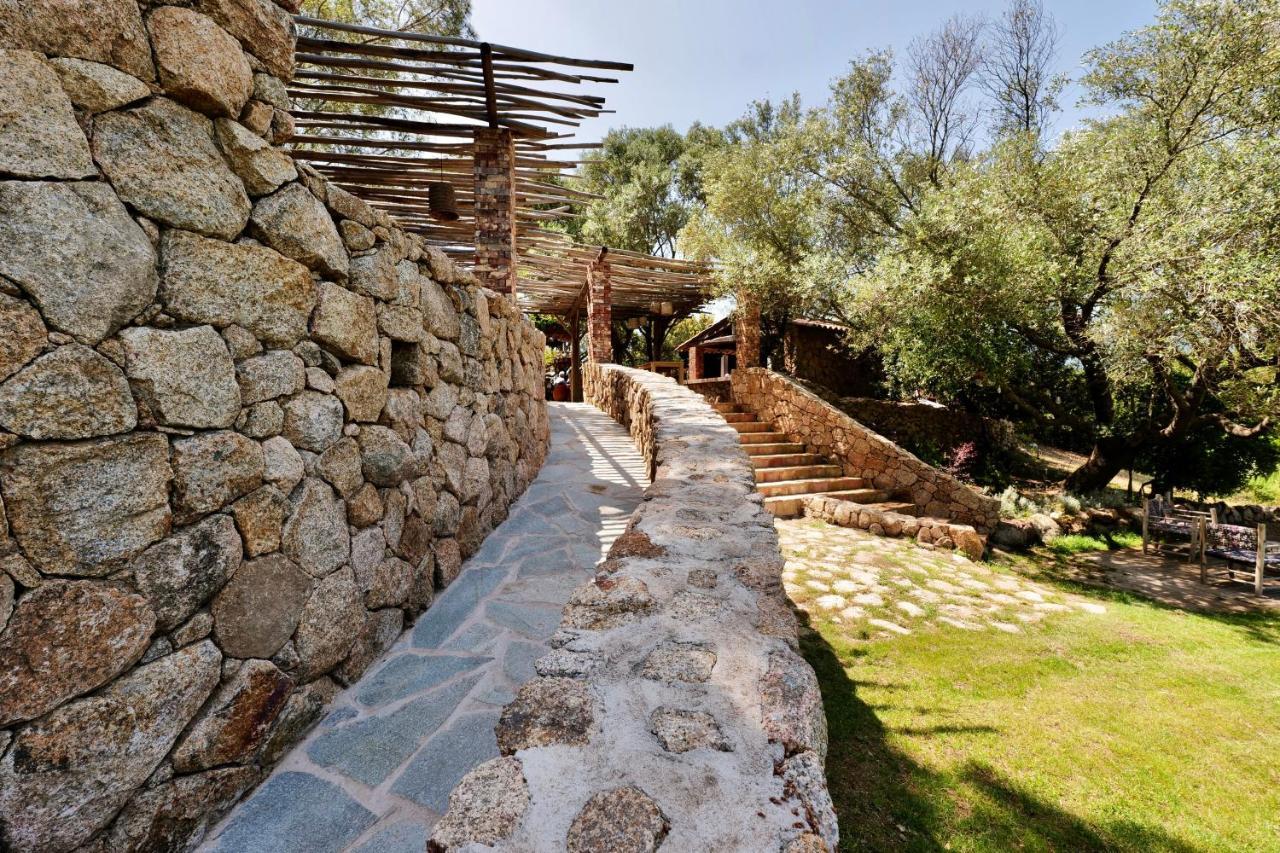 Domaine Pozzo Di Mastri Hotel & Spa Figari  Buitenkant foto