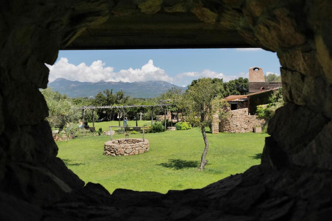 Domaine Pozzo Di Mastri Hotel & Spa Figari  Buitenkant foto