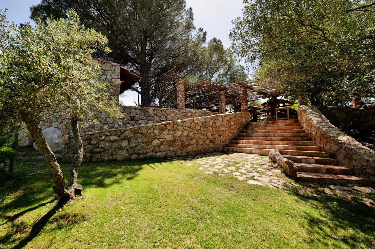 Domaine Pozzo Di Mastri Hotel & Spa Figari  Buitenkant foto
