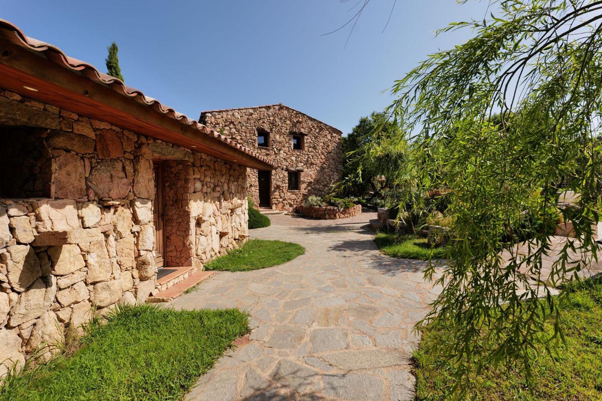 Domaine Pozzo Di Mastri Hotel & Spa Figari  Buitenkant foto